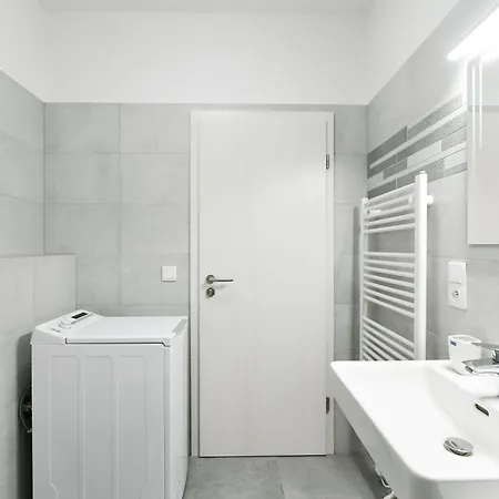 Golf 221 Apartament Beroun (Central Bohemian)